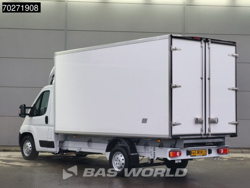 Opel Movano 165PK Koelwagen Carrier Koel Airco Cruise 165PK Kuhlkoffer Koeler Bakwagen Koffer 17m3 Airco Cruise control - Carrinha frigorífica: foto 2 Opel Movano 165PK Koelwagen Carrier Koel Airco Cruise 165PK Kuhlkoffer Koeler Bakwagen Koffer 17m3 Airco Cruise control - Carrinha frigorífica: foto 2