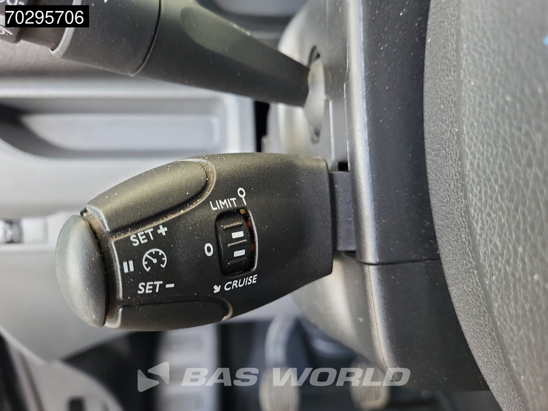 Furgão compacto Opel Vivaro 100PK L1H1 Airco Cruise Imperiaal Euro6 L1 Airco Trekhaak Cruise control: foto 17
