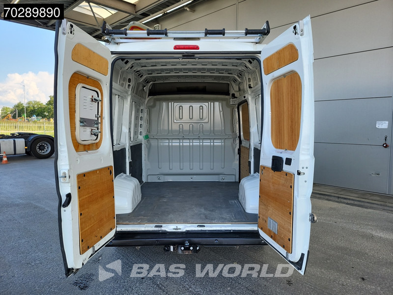 Peugeot Boxer 120pk L1H2 Imperiaal Trekhaak Airco Cruisse L2H2 L2 10m3 Airco Trekhaak Cruise control - Furgão compacto: foto 3 Peugeot Boxer 120pk L1H2 Imperiaal Trekhaak Airco Cruisse L2H2 L2 10m3 Airco Trekhaak Cruise control - Furgão compacto: foto 3