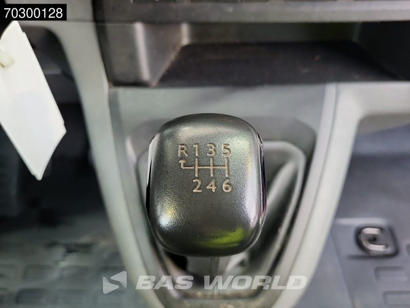 Furgão compacto Toyota ProAce 120PK L2H1 Trekhaak Airco Cruise APK 12-2025 Euro6 L2 Airco Trekhaak Cruise control: foto 17