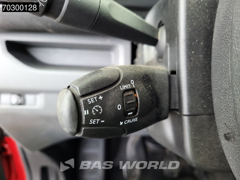 Furgão compacto Toyota ProAce 120PK L2H1 Trekhaak Airco Cruise APK 12-2025 Euro6 L2 Airco Trekhaak Cruise control: foto 18
