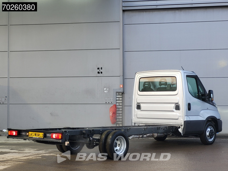 Iveco Daily 35C21 Automaat 410wb Dubbellucht 2025model Chassis Cabine ACC Fahrgestell Airco - Veículo comercial: foto 3 Iveco Daily 35C21 Automaat 410wb Dubbellucht 2025model Chassis Cabine ACC Fahrgestell Airco - Veículo comercial: foto 3