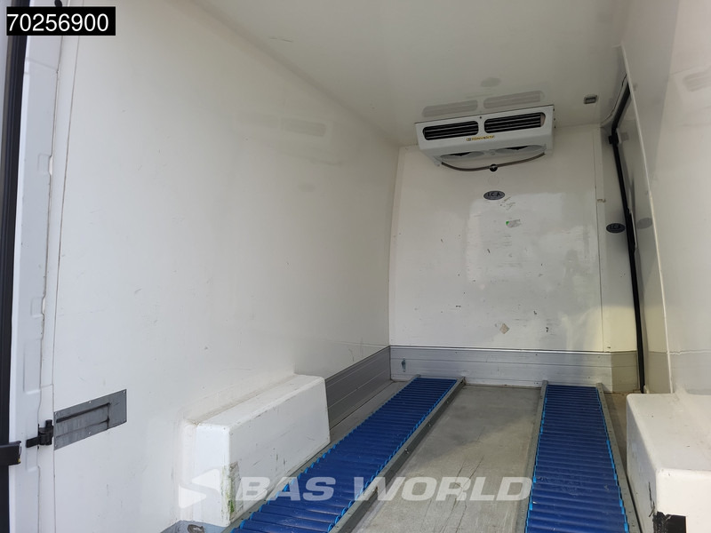 Volkswagen Crafter 140pk L3H3 Koelwagen Konvekta Airco Cruise Camera Koel Koeler Kühlwagen 9m3 Airco Cruise control - Carrinha frigorífica: foto 5 Volkswagen Crafter 140pk L3H3 Koelwagen Konvekta Airco Cruise Camera Koel Koeler Kühlwagen 9m3 Airco Cruise control - Carrinha frigorífica: foto 5