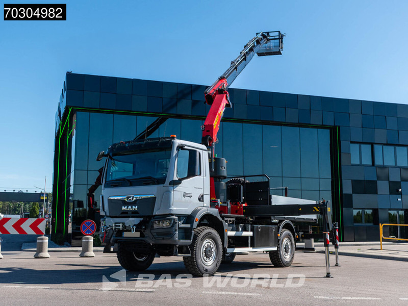 MAN TGM 18.320 4X4 NEW 4x4 Palfinger PK 27002-SH D Crane manbasket Steelsuspension - Camião de caixa aberta/ Plataforma, Caminhão grua: foto 3 MAN TGM 18.320 4X4 NEW 4x4 Palfinger PK 27002-SH D Crane manbasket Steelsuspension - Camião de caixa aberta/ Plataforma, Caminhão grua: foto 3