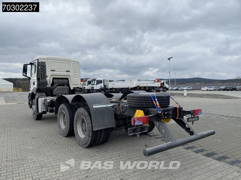 MAN TGS 33.400 6X4 NEW 6x4 chassis Big-Axle Manual Airco EURO 2 - Caminhão chassi: foto 2 MAN TGS 33.400 6X4 NEW 6x4 chassis Big-Axle Manual Airco EURO 2 - Caminhão chassi: foto 2