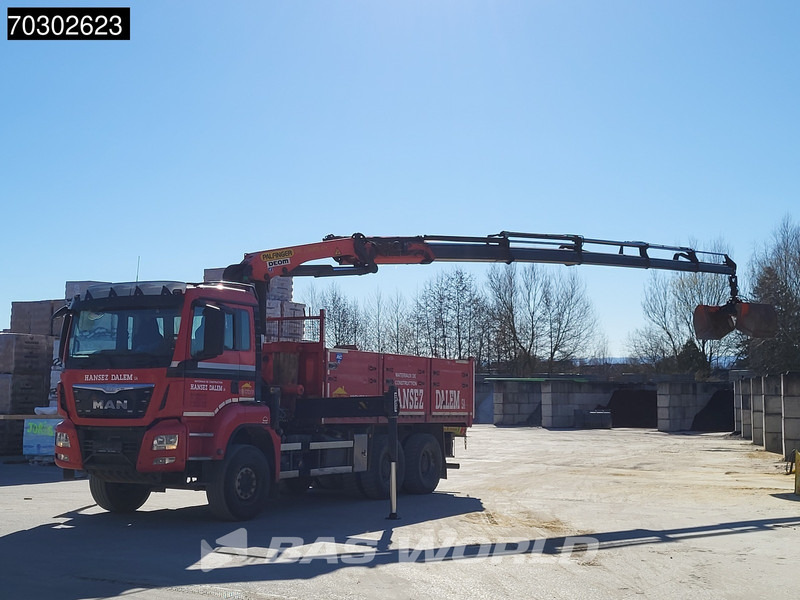 MAN TGS 33.440 6X4 Palfinger PK23001-EH Kran Crane Big-Axle 13m3 tipper Euro 6 - Caminhão basculante, Caminhão grua: foto 2 MAN TGS 33.440 6X4 Palfinger PK23001-EH Kran Crane Big-Axle 13m3 tipper Euro 6 - Caminhão basculante, Caminhão grua: foto 2
