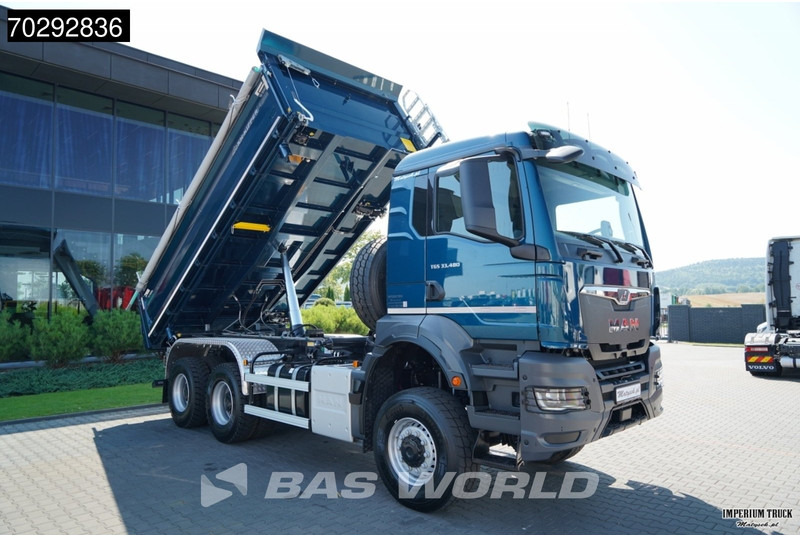 MAN TGS 33.480 TGS 6X6 11m3 KH-3-Way Kipper 6x6 Steel Suspension Automatic Big-Axle Euro 6 - Caminhão basculante: foto 5 MAN TGS 33.480 TGS 6X6 11m3 KH-3-Way Kipper 6x6 Steel Suspension Automatic Big-Axle Euro 6 - Caminhão basculante: foto 5