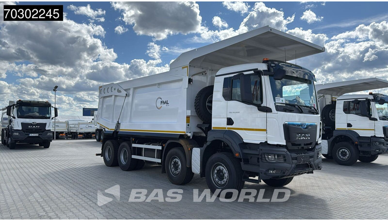 MAN TGS 41.400 8X4 23m3 Wielton Mining tipper Manual Steel suspension EURO 2 - Caminhão basculante: foto 3 MAN TGS 41.400 8X4 23m3 Wielton Mining tipper Manual Steel suspension EURO 2 - Caminhão basculante: foto 3