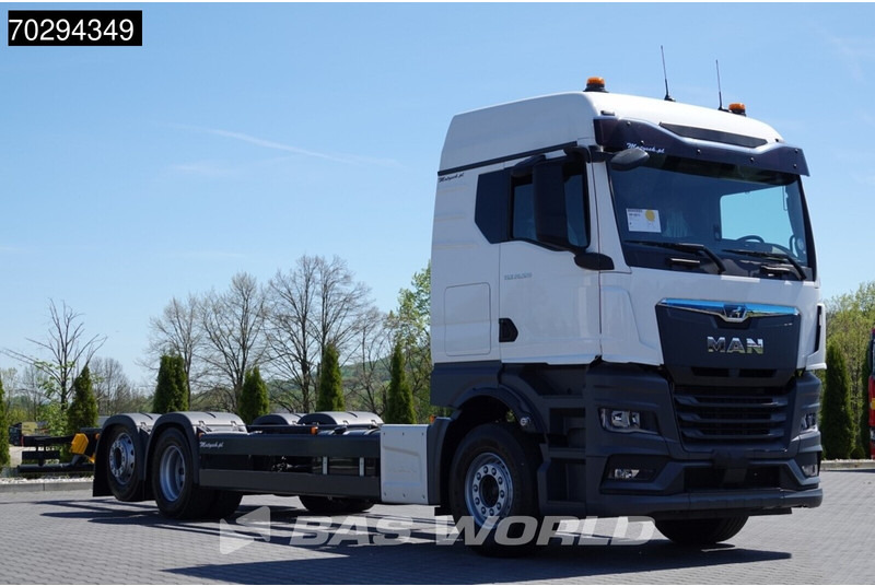 MAN TGX 26.520 TGX 6X2 Lift-Steering Axle Euro 6 - Caminhão chassi: foto 3 MAN TGX 26.520 TGX 6X2 Lift-Steering Axle Euro 6 - Caminhão chassi: foto 3