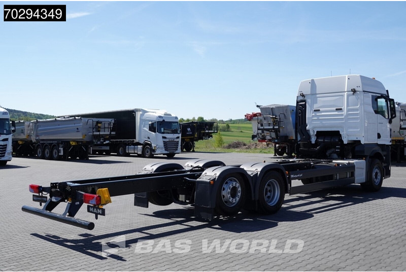 MAN TGX 26.520 TGX 6X2 Lift-Steering Axle Euro 6 - Caminhão chassi: foto 5 MAN TGX 26.520 TGX 6X2 Lift-Steering Axle Euro 6 - Caminhão chassi: foto 5