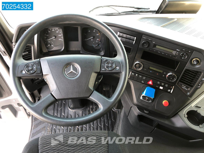 Fotografia de interior 1: Locação de Mercedes-Benz Actros 2646 6X2 Palfinger PK 20.501 L Kran Crane Automatic Euro 6 Mercedes-Benz Actros 2646 6X2 Palfinger PK 20.501 L Kran Crane Automatic Euro 6