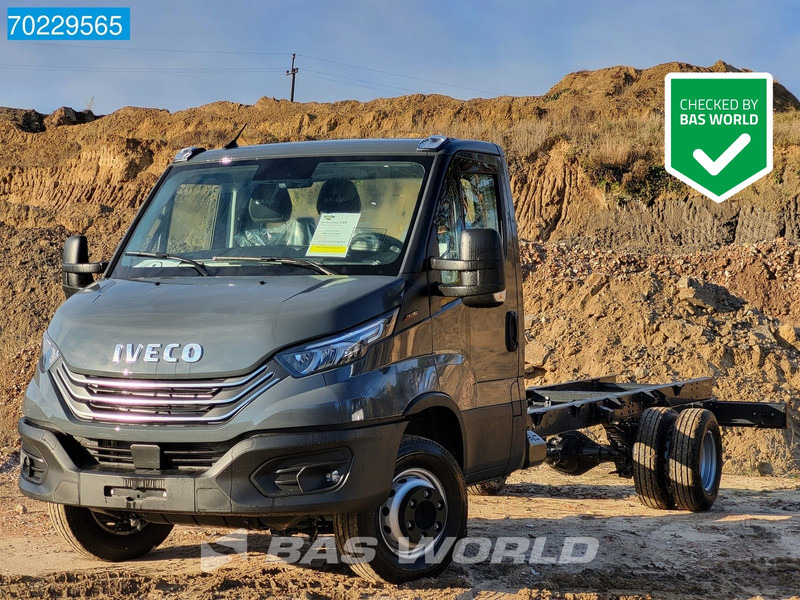 Iveco Daily 70C18 475WB Chassis Cabine Fahrgestell Airco Cruise Navi A/C - Veículo comercial: foto 1 Iveco Daily 70C18 475WB Chassis Cabine Fahrgestell Airco Cruise Navi A/C - Veículo comercial: foto 1