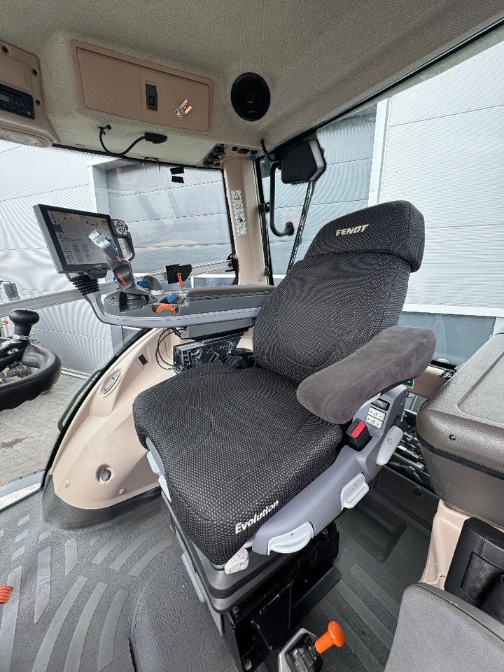 Trator Fendt 930 Vario S4 Profi Plus: foto 17