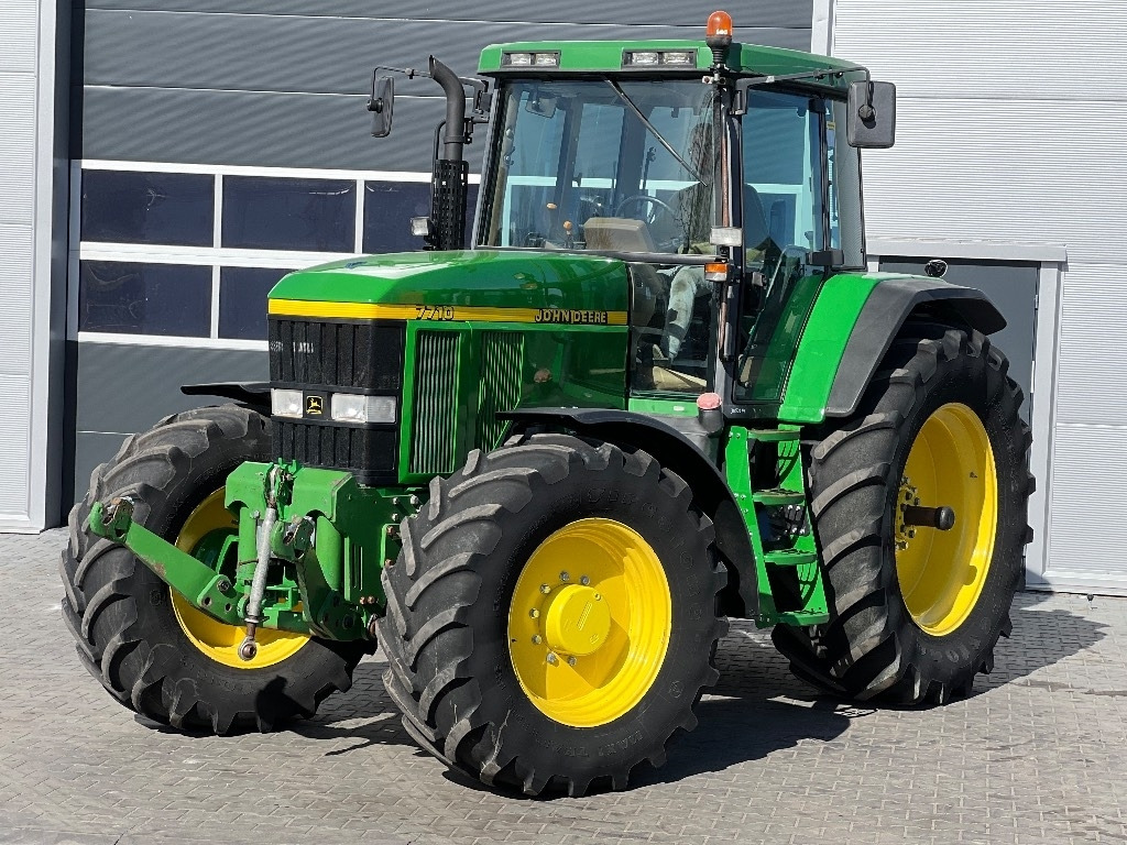 John Deere 7710 PQ - Trator: foto 2 John Deere 7710 PQ - Trator: foto 2