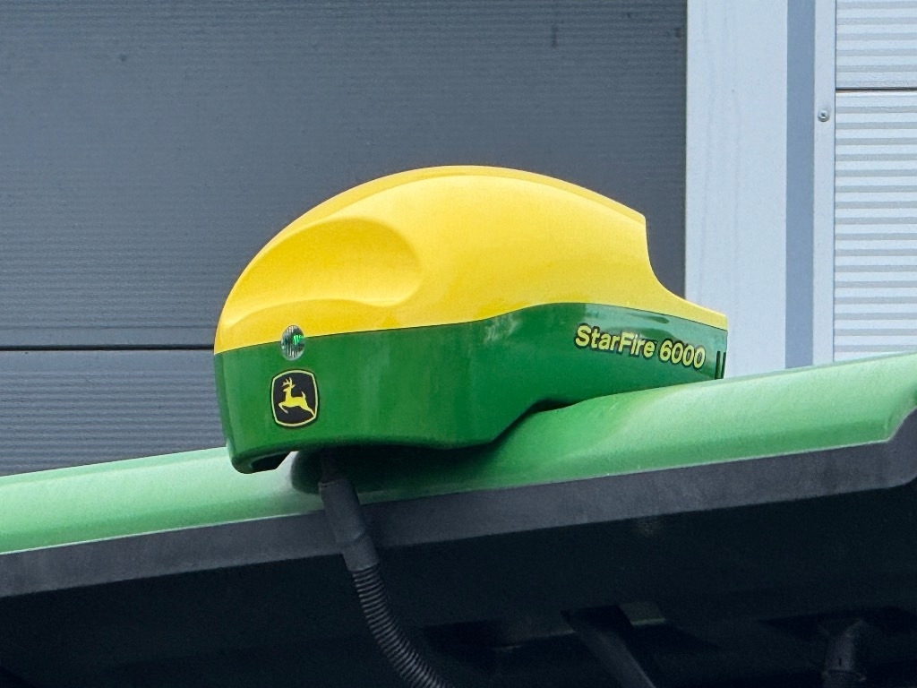 Trator John Deere 8310 R: foto 19