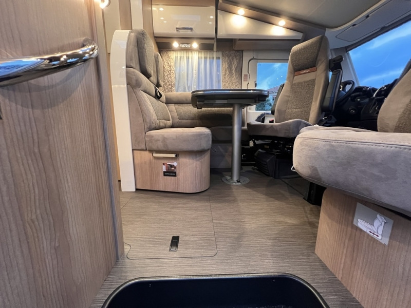 Carthago c1-tourer I 141 KB-LE Lightweight 3.5t - Autocaravana integral: foto 4 Carthago c1-tourer I 141 KB-LE Lightweight 3.5t - Autocaravana integral: foto 4