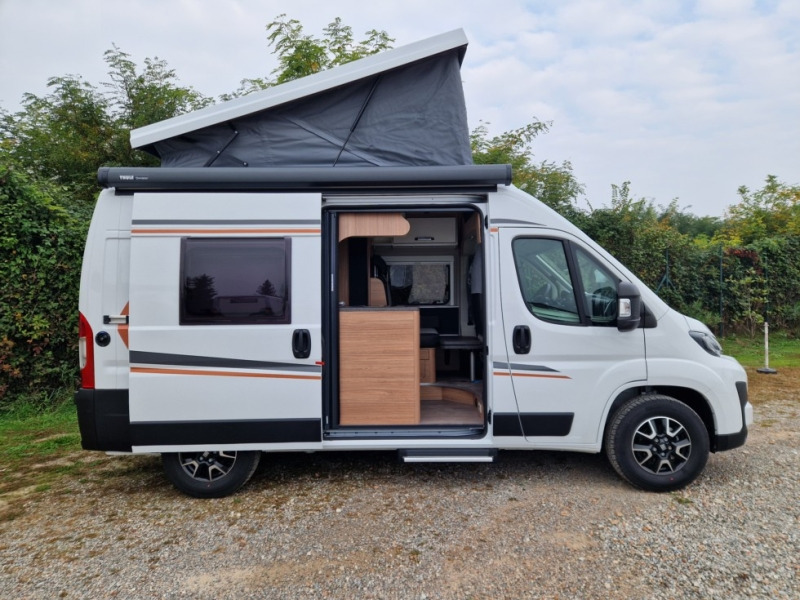 Weinsberg Carabus 540 MQ Edition Fire - Campervan: foto 3 Weinsberg Carabus 540 MQ Edition Fire - Campervan: foto 3