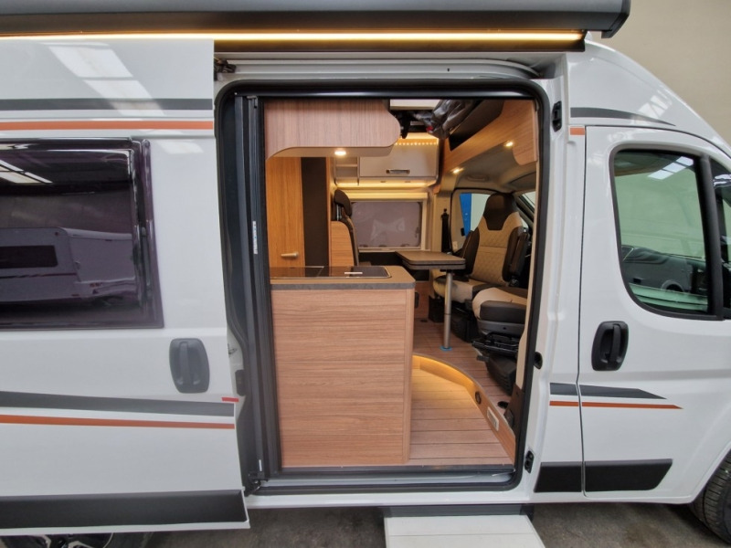 Weinsberg Carabus 540 MQ Edition Fire - Campervan: foto 5 Weinsberg Carabus 540 MQ Edition Fire - Campervan: foto 5