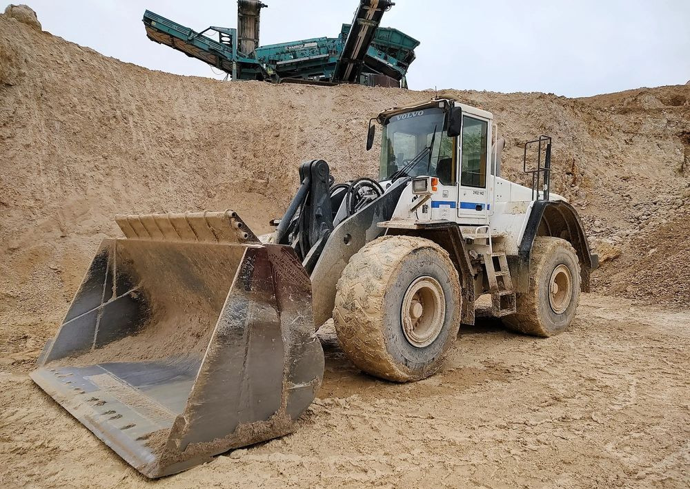 Volvo L180E - Carregadeira de rodas: foto 1 Volvo L180E - Carregadeira de rodas: foto 1