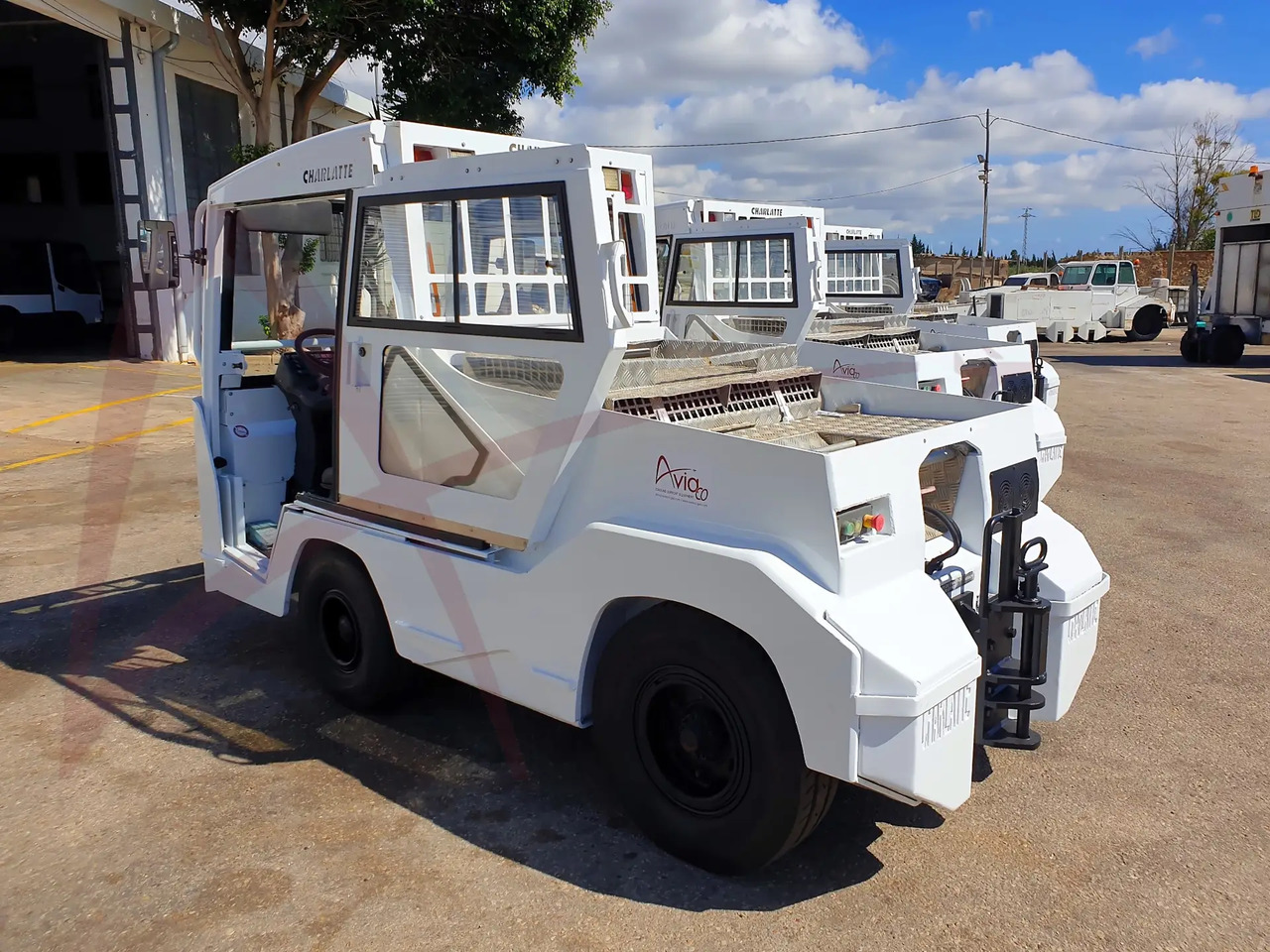 CHARLATTE TE.225 - Trator de bagagem: foto 4 CHARLATTE TE.225 - Trator de bagagem: foto 4