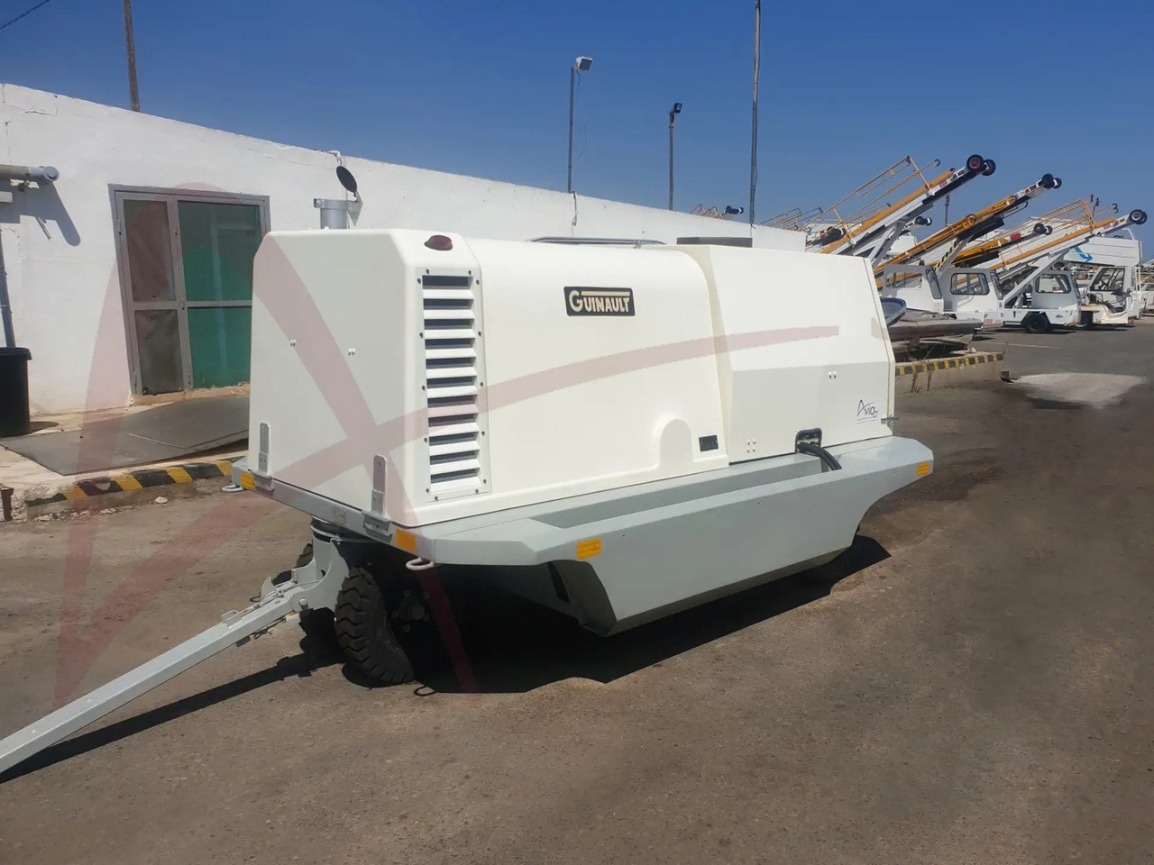 GUINAULT GA120V18D2100 - Unidade de energia terrestre: foto 1 GUINAULT GA120V18D2100 - Unidade de energia terrestre: foto 1