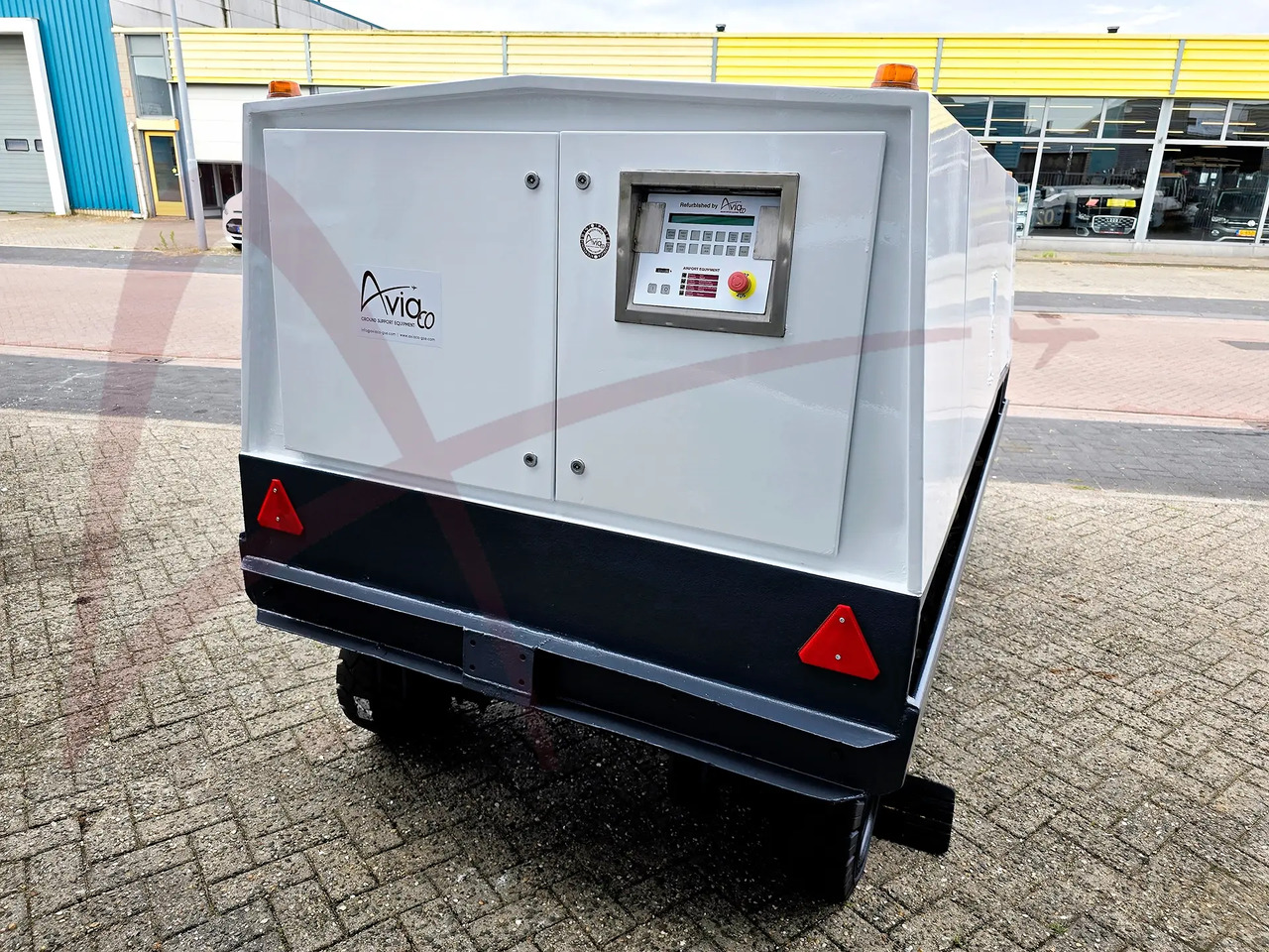 HITZINGER GPU120D - Unidade de energia terrestre: foto 3 HITZINGER GPU120D - Unidade de energia terrestre: foto 3