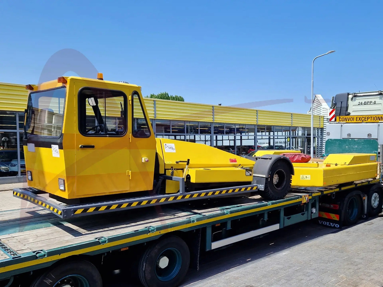 KALMAR TBL180 - Trator de push-back: foto 2 KALMAR TBL180 - Trator de push-back: foto 2