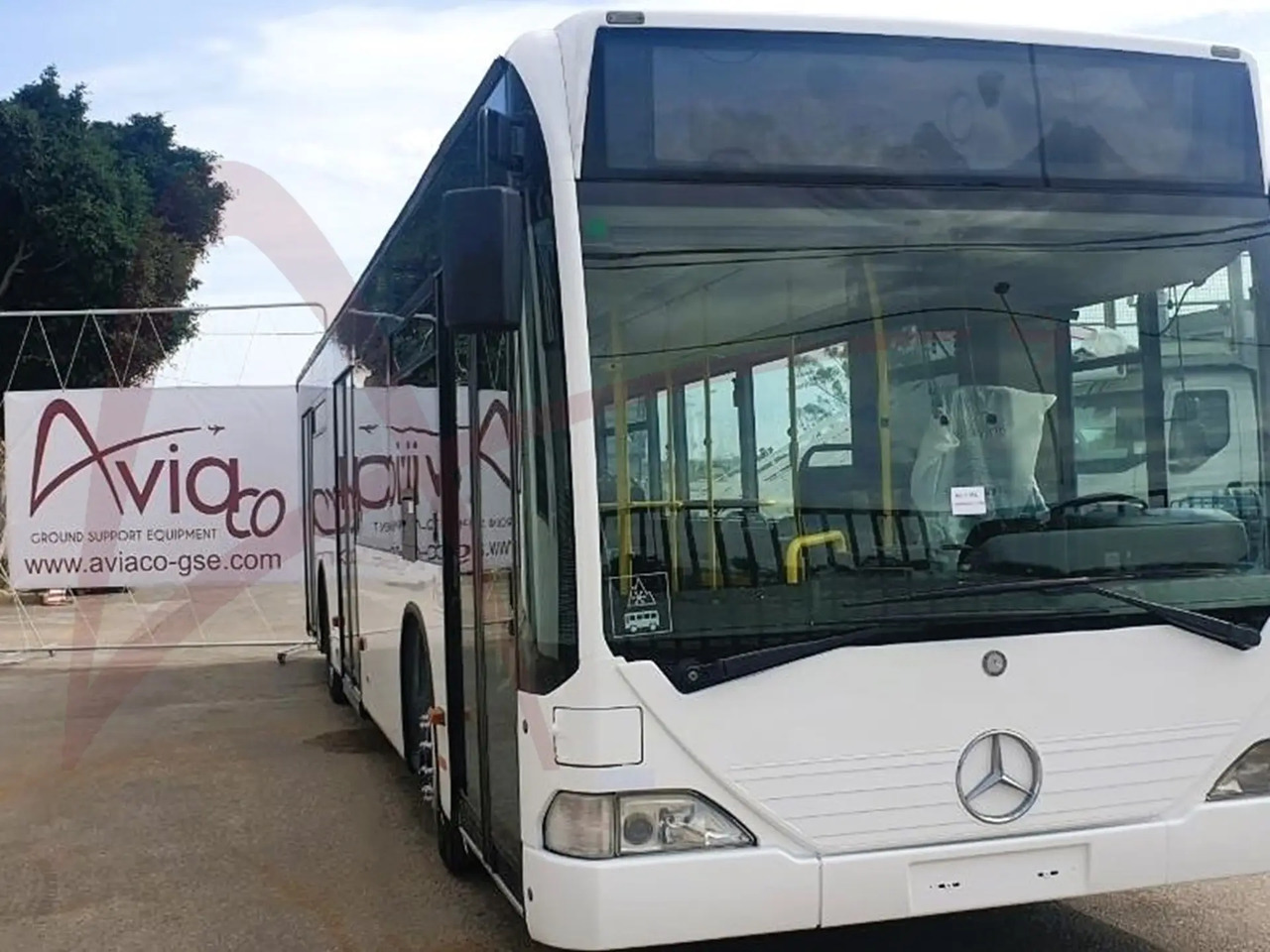 MERCEDES BENZ CITARO - Autocarro de aeroporto: foto 1 MERCEDES BENZ CITARO - Autocarro de aeroporto: foto 1