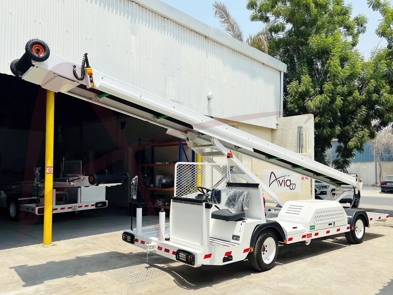 MERCURY NS900D - Veículo com correia transportadora: foto 1 MERCURY NS900D - Veículo com correia transportadora: foto 1