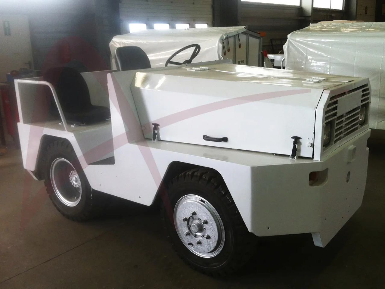 MULAG COMET 2 NO CAB - Trator de bagagem: foto 1 MULAG COMET 2 NO CAB - Trator de bagagem: foto 1