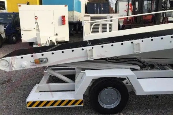 MULAG MDF9 - Veículo com correia transportadora: foto 3 MULAG MDF9 - Veículo com correia transportadora: foto 3