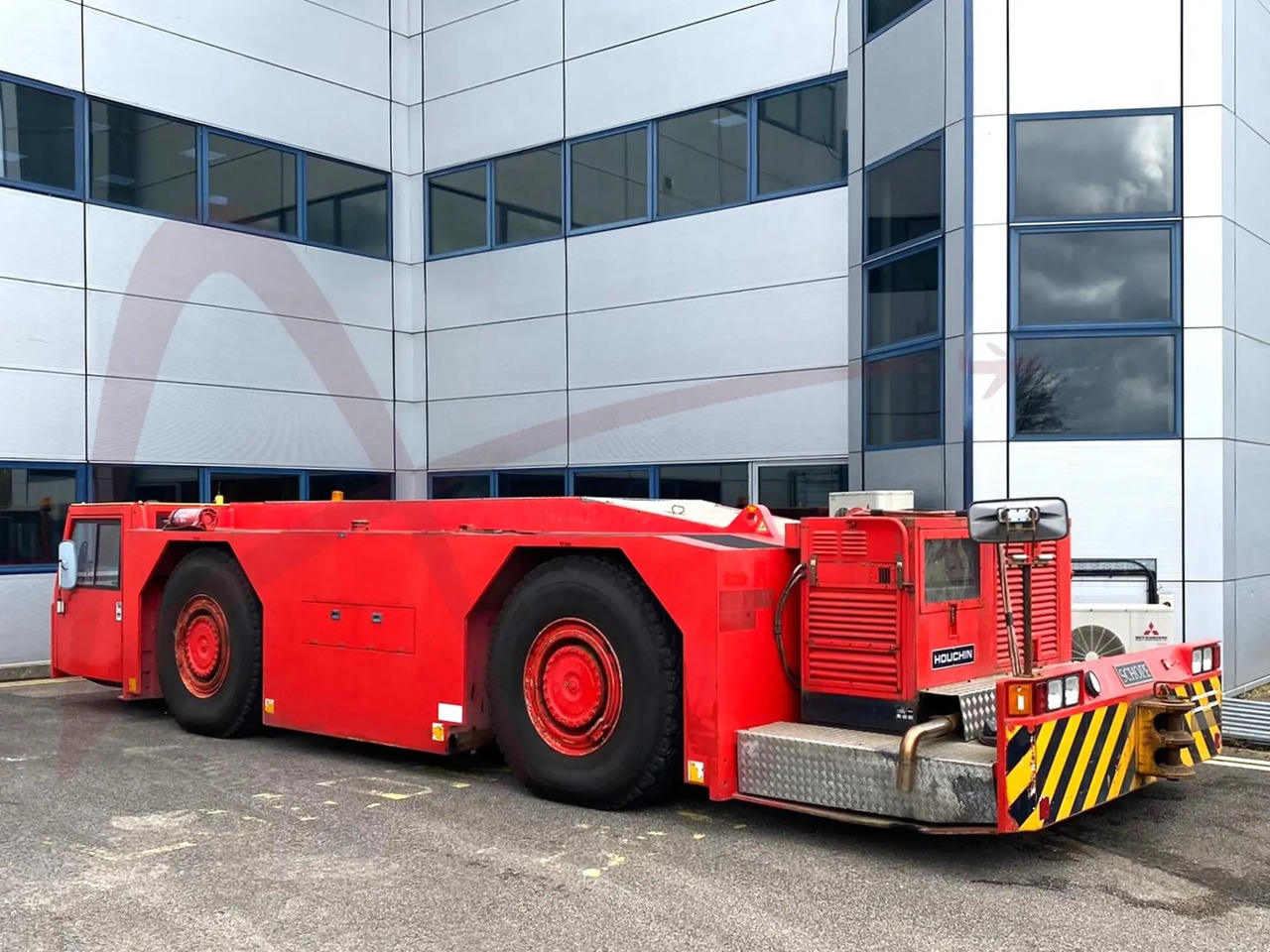 SCHOPF F396P - Trator de push-back: foto 2 SCHOPF F396P - Trator de push-back: foto 2