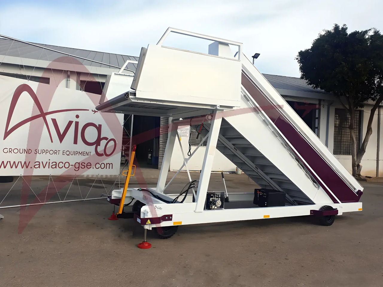 TLD ABT480 - Escada de passageiros: foto 1 TLD ABT480 - Escada de passageiros: foto 1