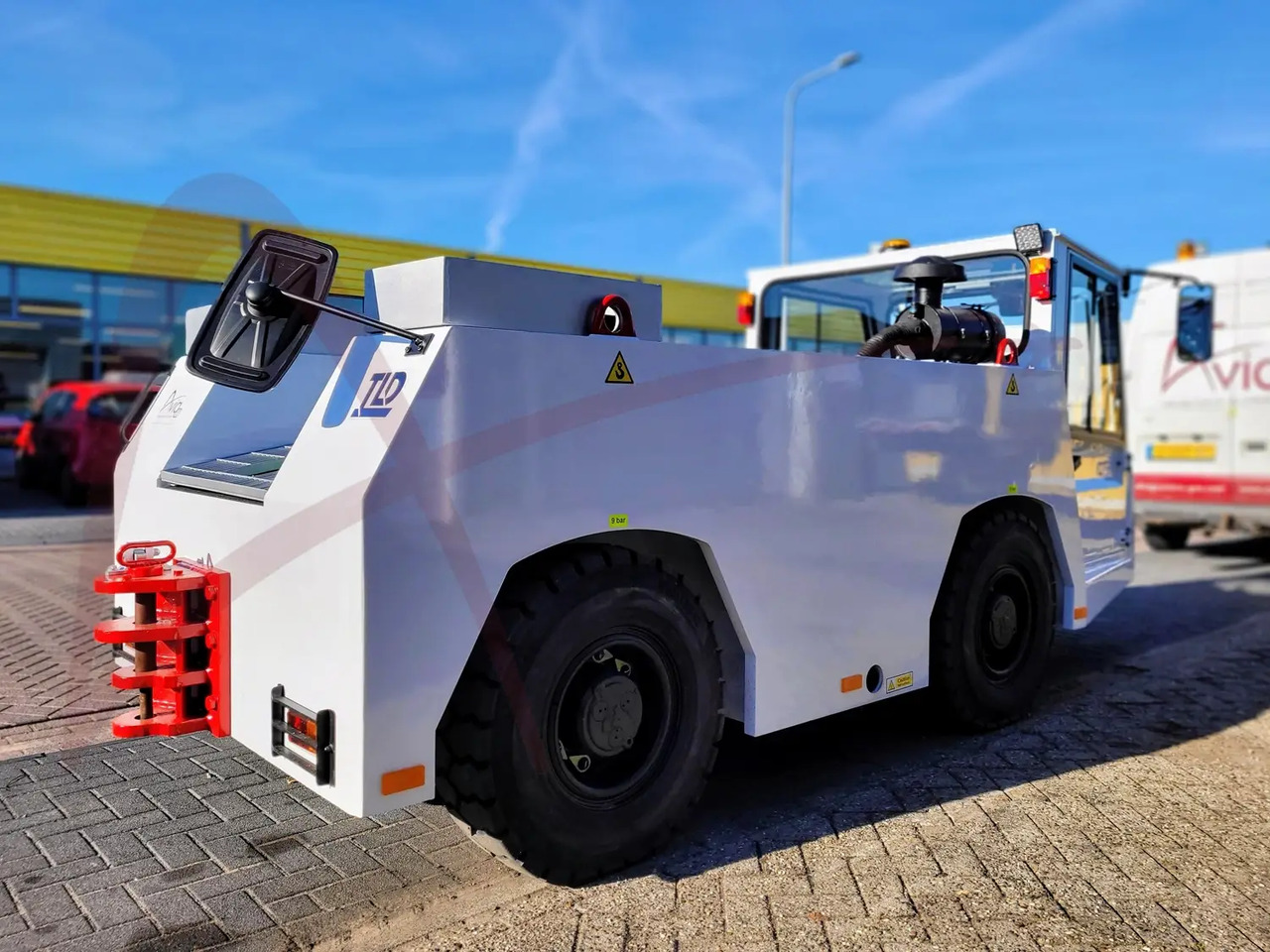 TLD TMX-100 - Trator de push-back: foto 2 TLD TMX-100 - Trator de push-back: foto 2