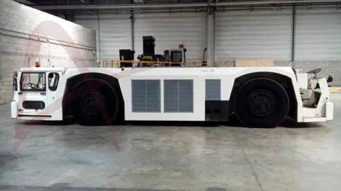 TLD TMX-500 - Trator de push-back: foto 1 TLD TMX-500 - Trator de push-back: foto 1