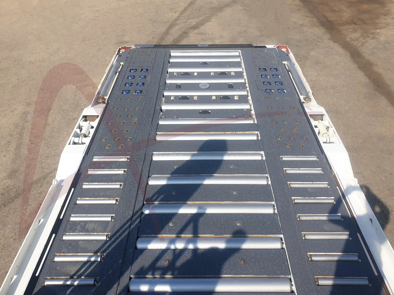 TREPEL CHAMP 140 - Elevador/ Carregador de contentores e paletes: foto 5 TREPEL CHAMP 140 - Elevador/ Carregador de contentores e paletes: foto 5