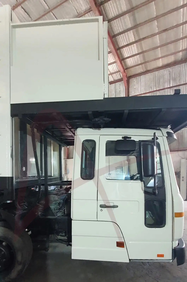 VOLVO AEROLIFT-B-VO/FL616H - Caminhão de catering: foto 5 VOLVO AEROLIFT-B-VO/FL616H - Caminhão de catering: foto 5