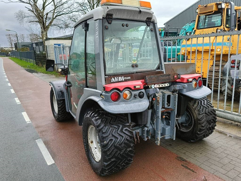 Aebi TT280 werktuigdrager maaier laag zwaartepunt - Reboque agrícola: foto 4 Aebi TT280 werktuigdrager maaier laag zwaartepunt - Reboque agrícola: foto 4