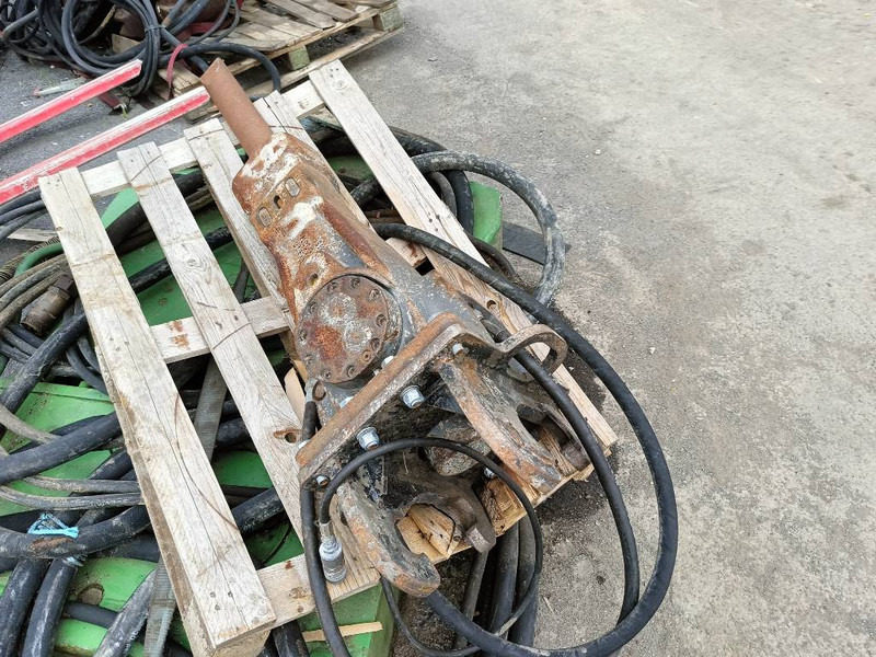 Atlas-Copco HS35U 248 kg hamer breker brokk husqvarna 8 cm - Martelo hidráulico de Máquina de construção: foto 2 Atlas-Copco HS35U 248 kg hamer breker brokk husqvarna 8 cm - Martelo hidráulico de Máquina de construção: foto 2