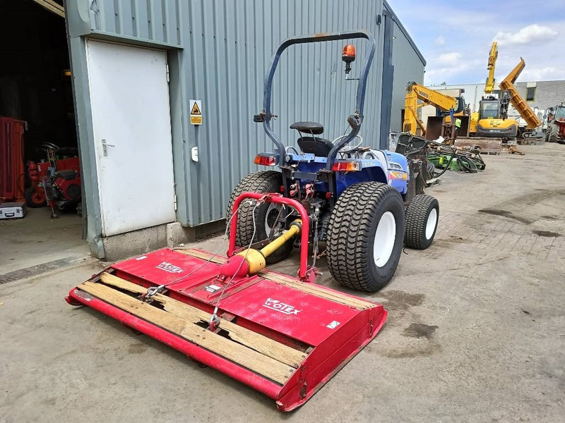 Iseki TG 5390 compacte tractor met maaier votex p12 4x4 - Mini trator: foto 4 Iseki TG 5390 compacte tractor met maaier votex p12 4x4 - Mini trator: foto 4