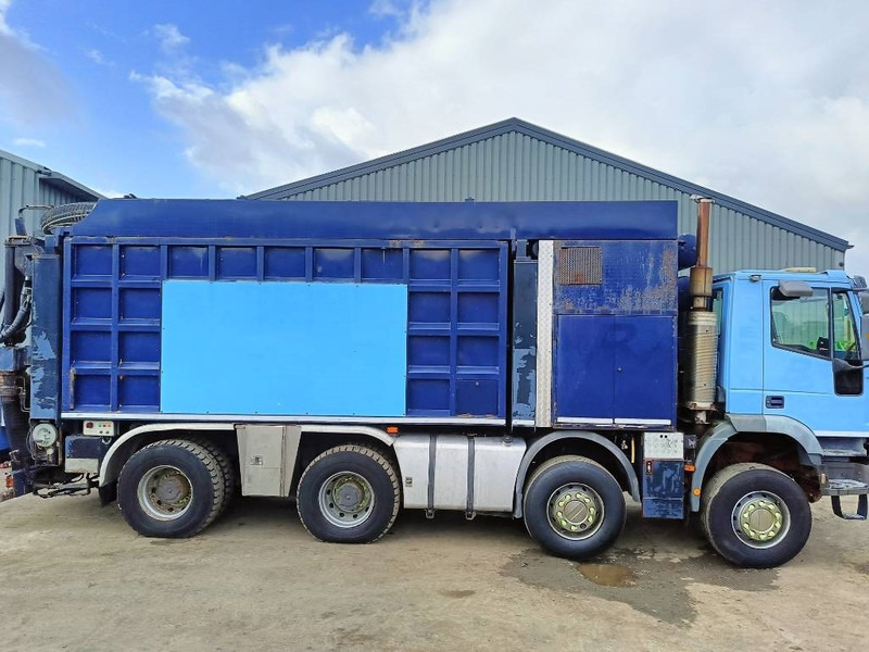 Iveco Cursor 440 rsp ese 41/14 zuigwagen saugbagger vacu - Caminhão limpa fossa: foto 5 Iveco Cursor 440 rsp ese 41/14 zuigwagen saugbagger vacu - Caminhão limpa fossa: foto 5