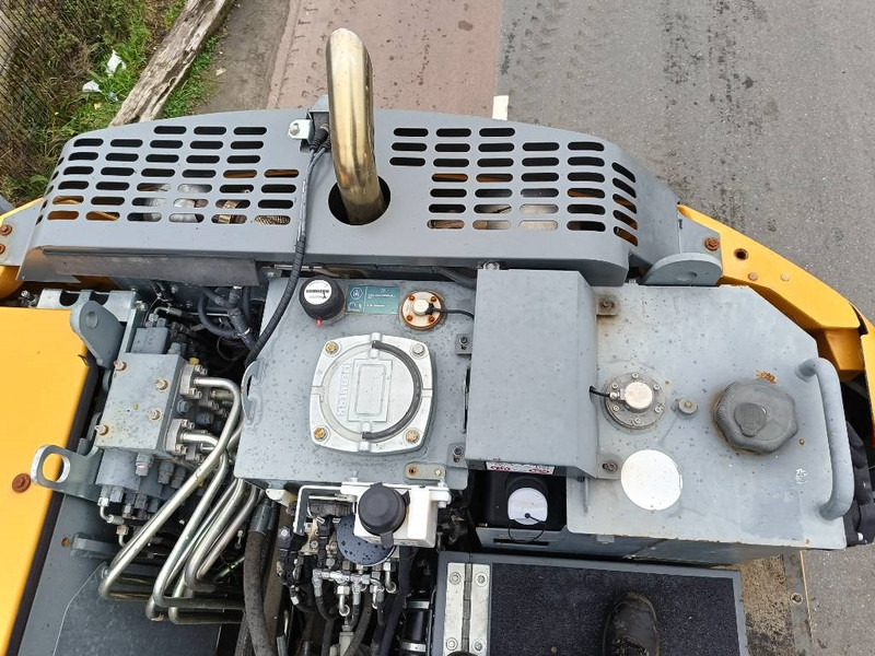 Escavadeira de rodas Liebherr A 910 Compact mobiele graafmachine excavator 12,5T: foto 19