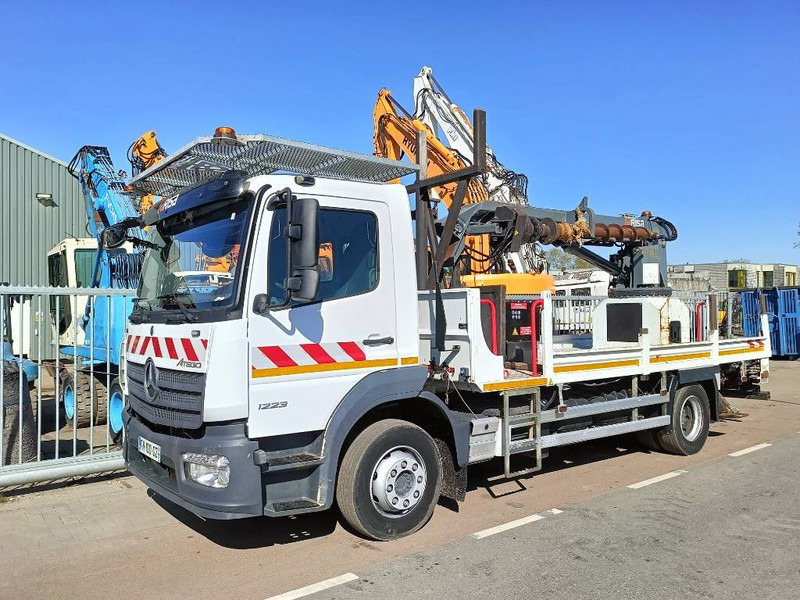 Mercedes-Benz atego 4X2 Risa G2T Drilling truck Automatic euro 6 - Bate estaca: foto 1 Mercedes-Benz atego 4X2 Risa G2T Drilling truck Automatic euro 6 - Bate estaca: foto 1