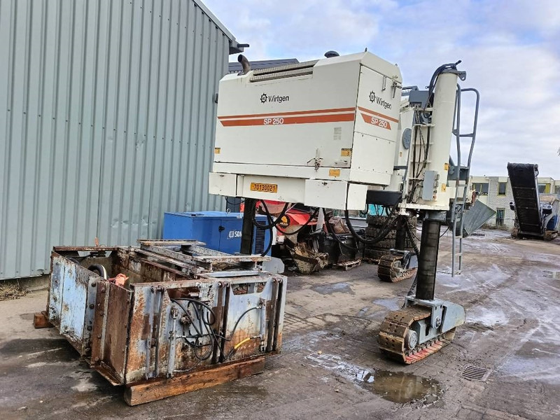 Wirtgen SP 250 500 beton bekisting machine sleep - Acabadora: foto 4 Wirtgen SP 250 500 beton bekisting machine sleep - Acabadora: foto 4