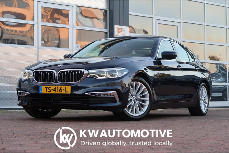 BMW 5 Serie 520i High Executive SCHUIFDAK/ NAPPA-LEDER/ ACC/ HEAD-UP/ H&K / ETC. - Sedã: foto 1 BMW 5 Serie 520i High Executive SCHUIFDAK/ NAPPA-LEDER/ ACC/ HEAD-UP/ H&K / ETC. - Sedã: foto 1