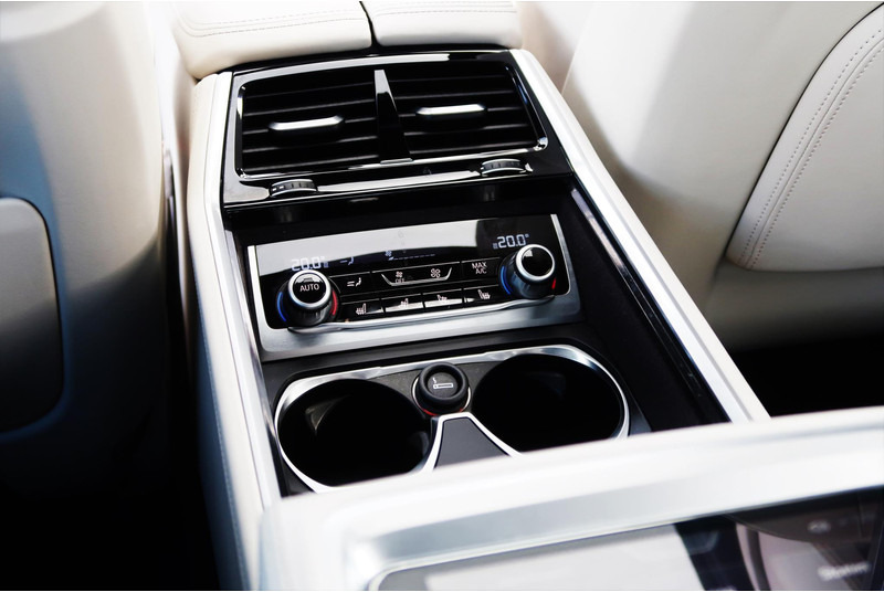 Sedã BMW 7 Serie 740Ld xDrive High Executive M-PAKKET/ MASSAGE/ PANO/ DEALER OND/ VOL!: foto 19