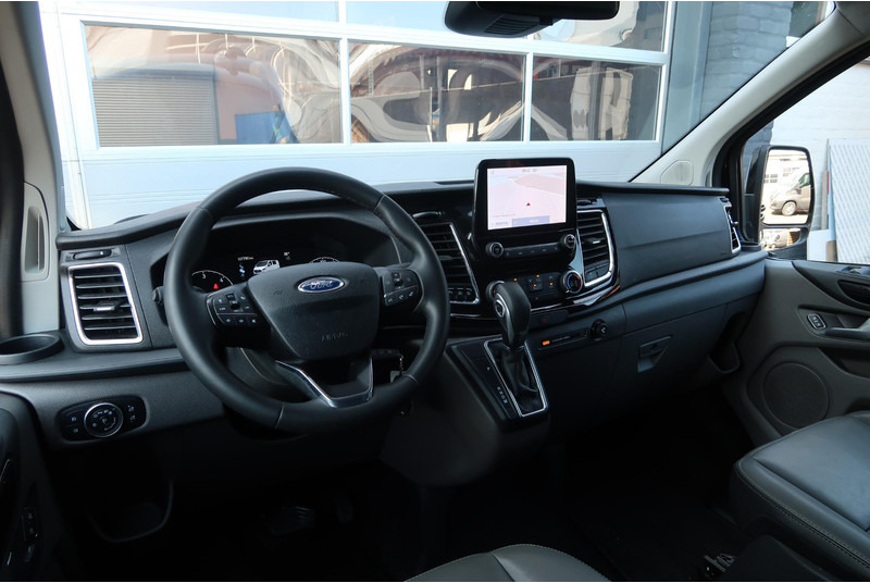 Ford Transit Custom 300 2.0 TDCI L2H1 Limited DC AUT/ LED/ CAMERA/ 2X DEUR/ LEDER/ ACC/ CARPLAY/ CLIMA/ TREKHAAK - Furgão compacto, Carrinha cabine dupla: foto 2 Ford Transit Custom 300 2.0 TDCI L2H1 Limited DC AUT/ LED/ CAMERA/ 2X DEUR/ LEDER/ ACC/ CARPLAY/ CLIMA/ TREKHAAK - Furgão compacto, Carrinha cabine dupla: foto 2