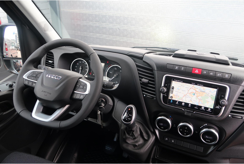 Iveco Daily 35S18HV 3.0 L2H2 BPM VRIJ/ AUT/ LED/ CAMERA/ NAVI/ CLIMA - Furgão: foto 5 Iveco Daily 35S18HV 3.0 L2H2 BPM VRIJ/ AUT/ LED/ CAMERA/ NAVI/ CLIMA - Furgão: foto 5