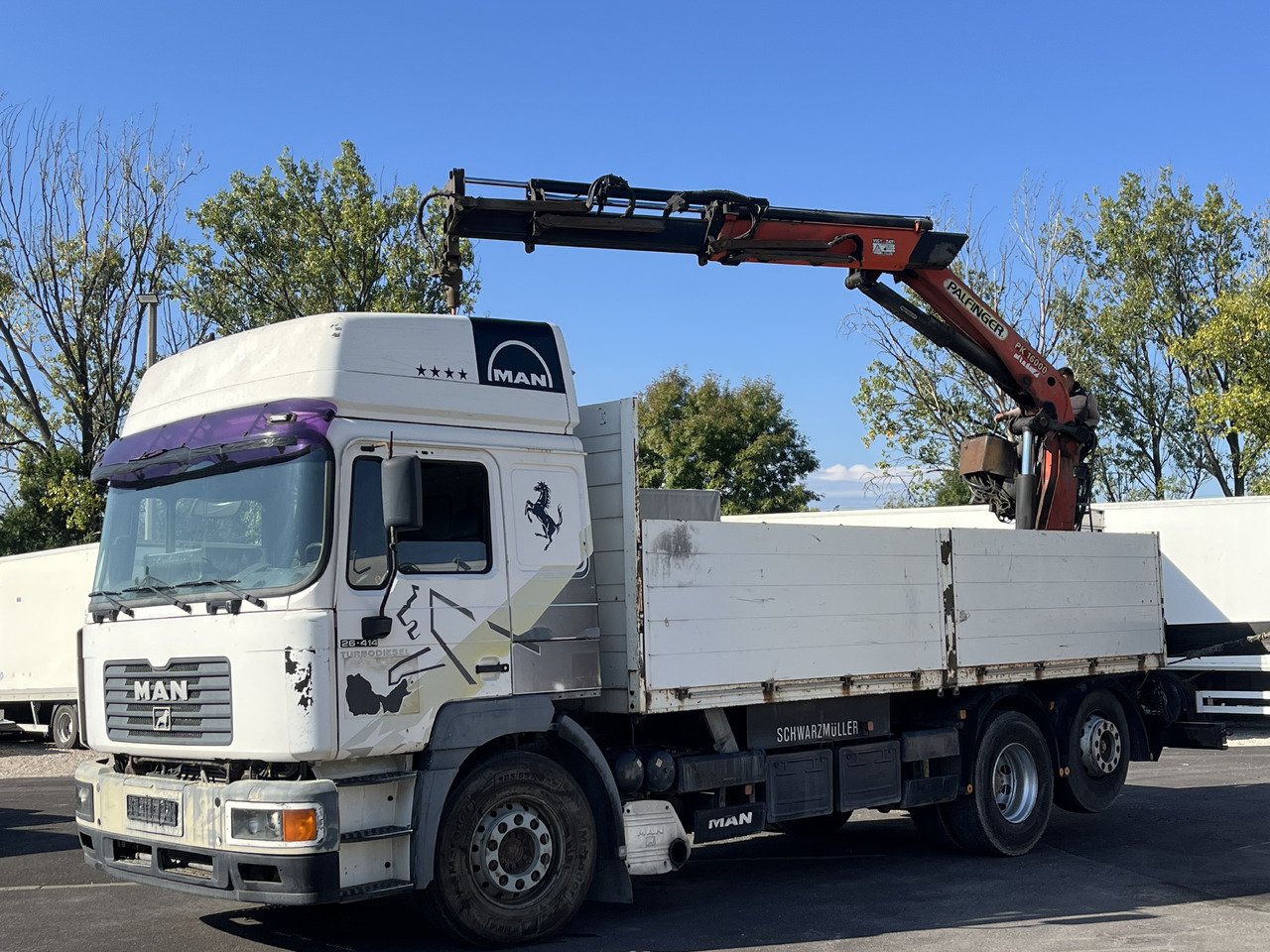 MAN F2000 26.413 Palfinger pk 16000 - Caminhão grua: foto 1 MAN F2000 26.413 Palfinger pk 16000 - Caminhão grua: foto 1