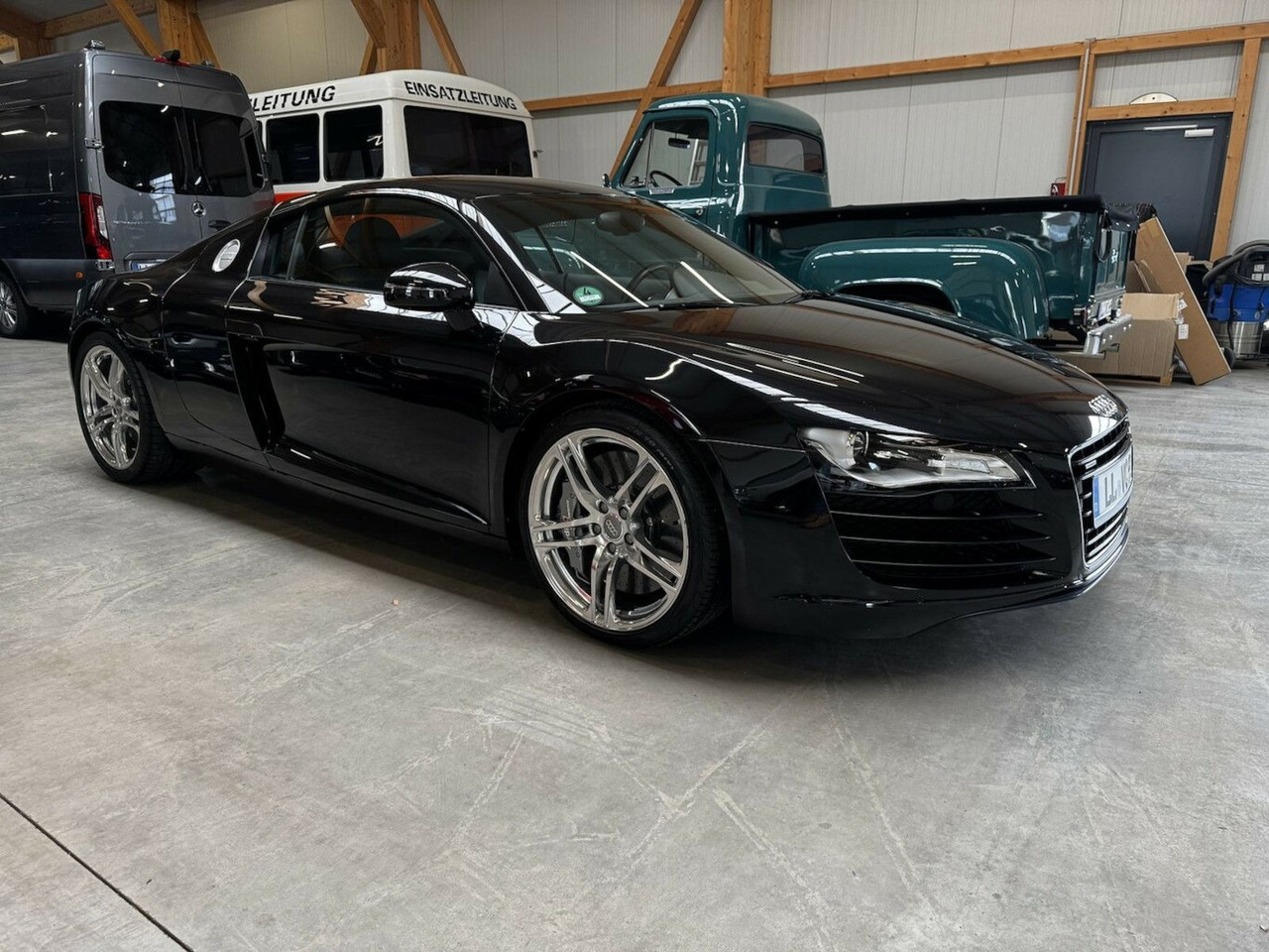 Audi R8 4.2 FSI V8 quattro Coupé - Automóvel: foto 4 Audi R8 4.2 FSI V8 quattro Coupé - Automóvel: foto 4